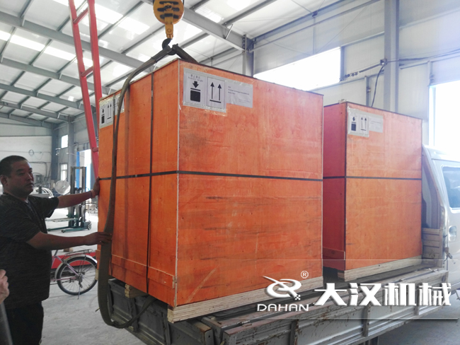 面粉振動篩分機(jī) 面粉振動篩分機(jī)